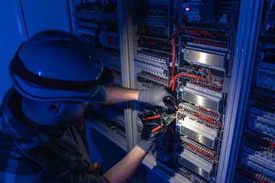 Uni-System zabezpieczenia elektroniczne monitoring alarmy